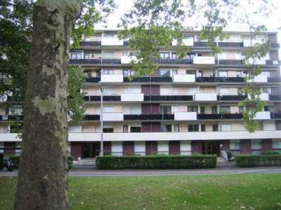 Apartment For Sale in Chatellerault, France