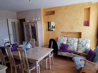 Apartment For Sale in Saint-Quentin, France