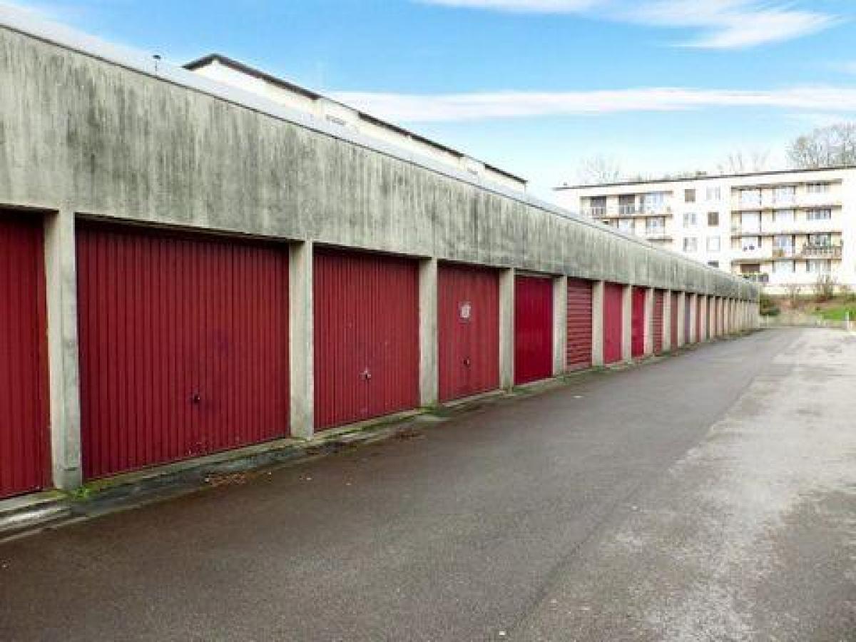 Picture of Retail For Sale in Domont, Picardie, France