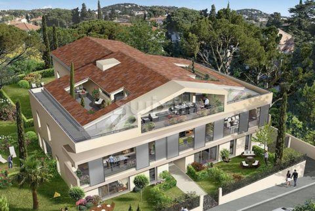 Picture of Condo For Sale in Bandol, Cote d'Azur, France
