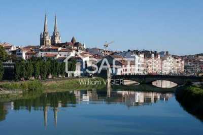 Condo For Sale in Bayonne, France