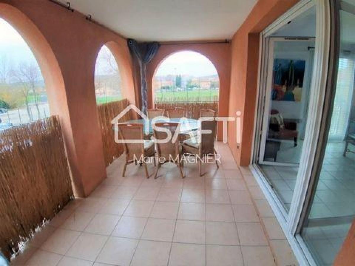 Picture of Apartment For Sale in Cogolin, Provence-Alpes-Cote d'Azur, France