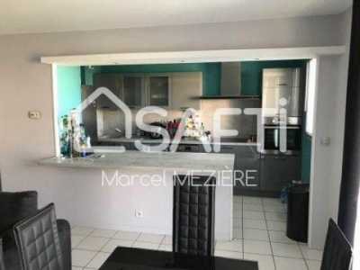 Apartment For Sale in Sens, France