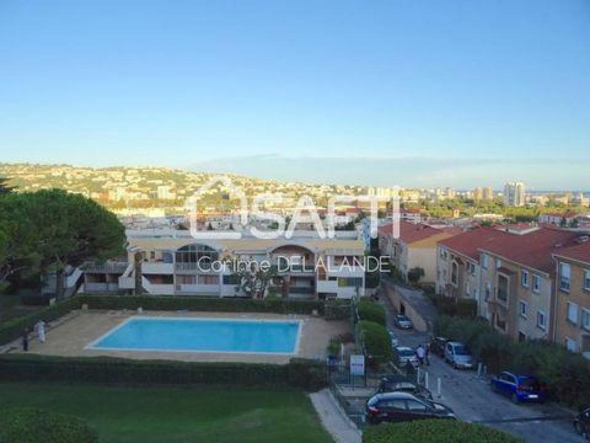 Picture of Apartment For Sale in Saint-Laurent-du-var, Cote d'Azur, France