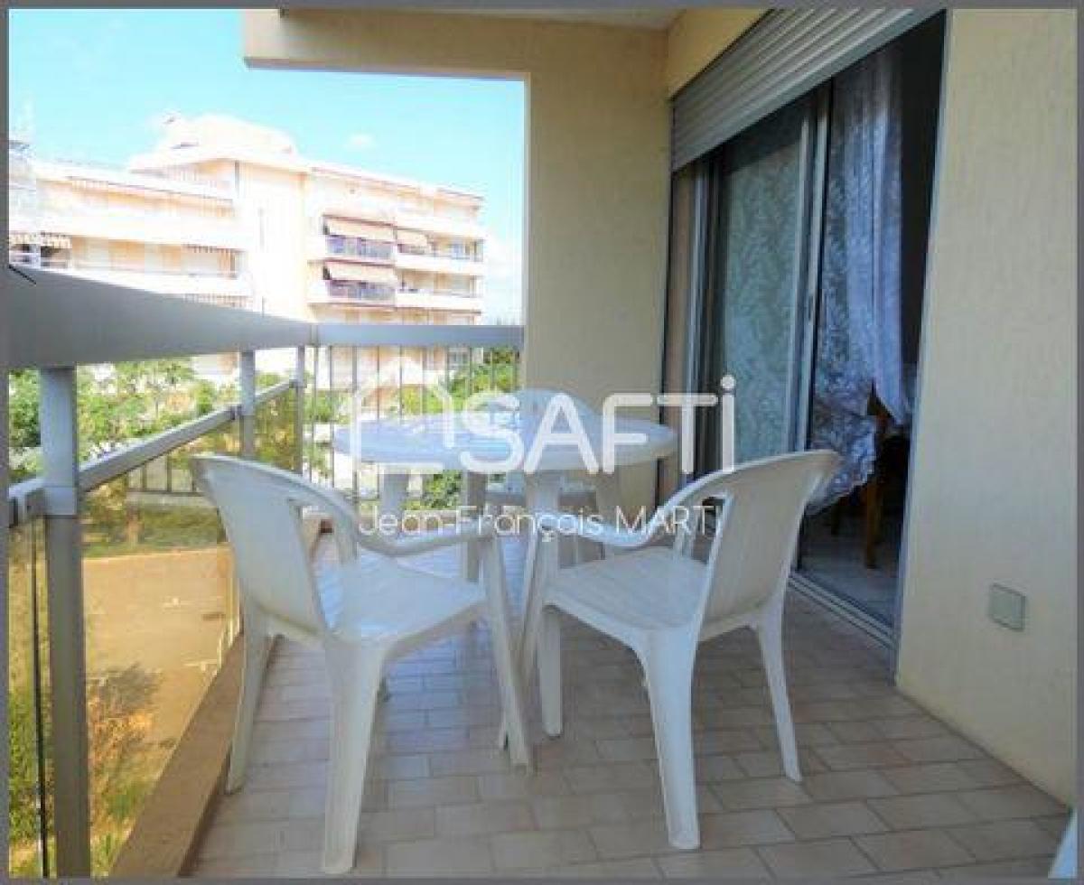 Picture of Apartment For Sale in Frejus, Cote d'Azur, France