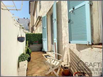 Apartment For Sale in Cannes, France