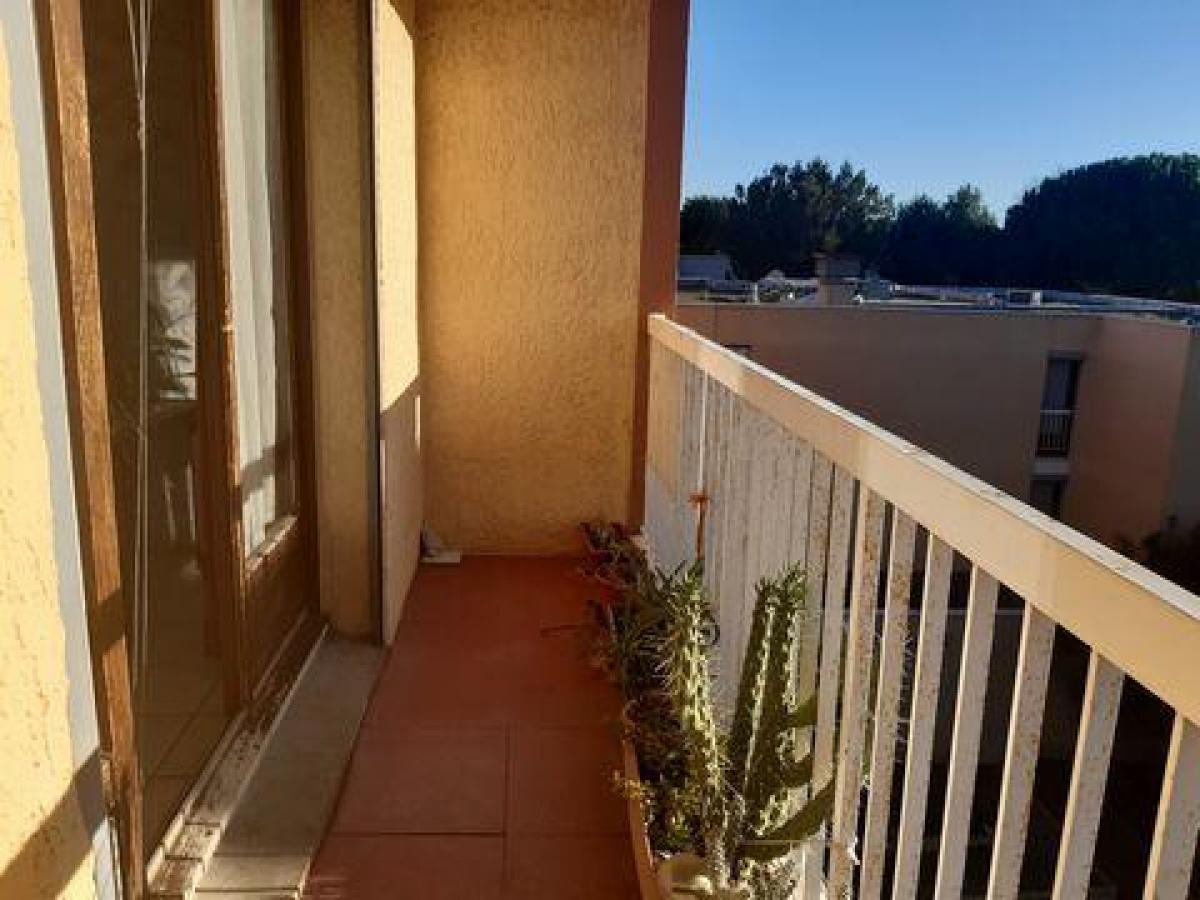 Picture of Condo For Sale in Marignane, Provence-Alpes-Cote d'Azur, France