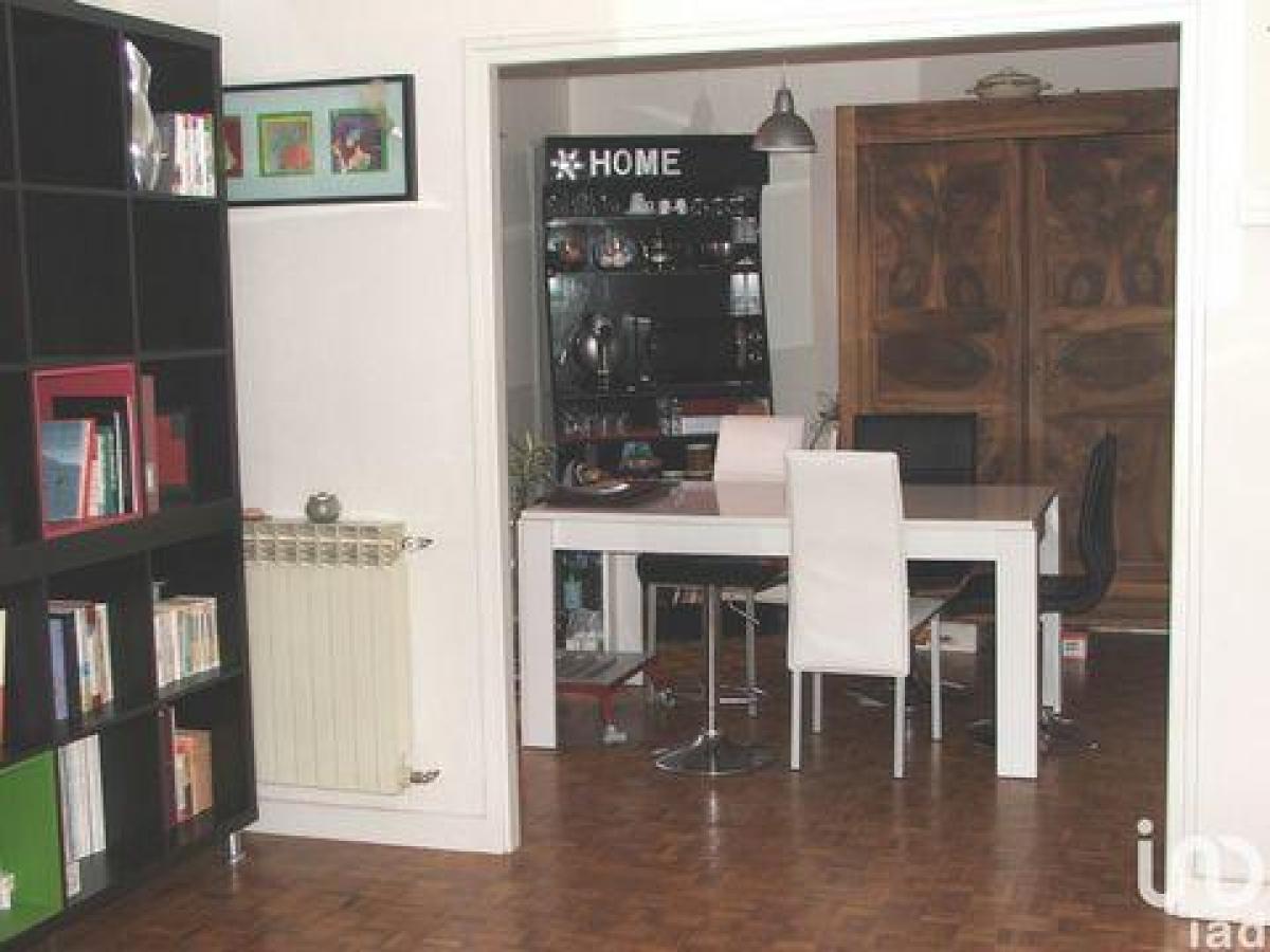 Picture of Condo For Sale in Moulins, Auvergne, France