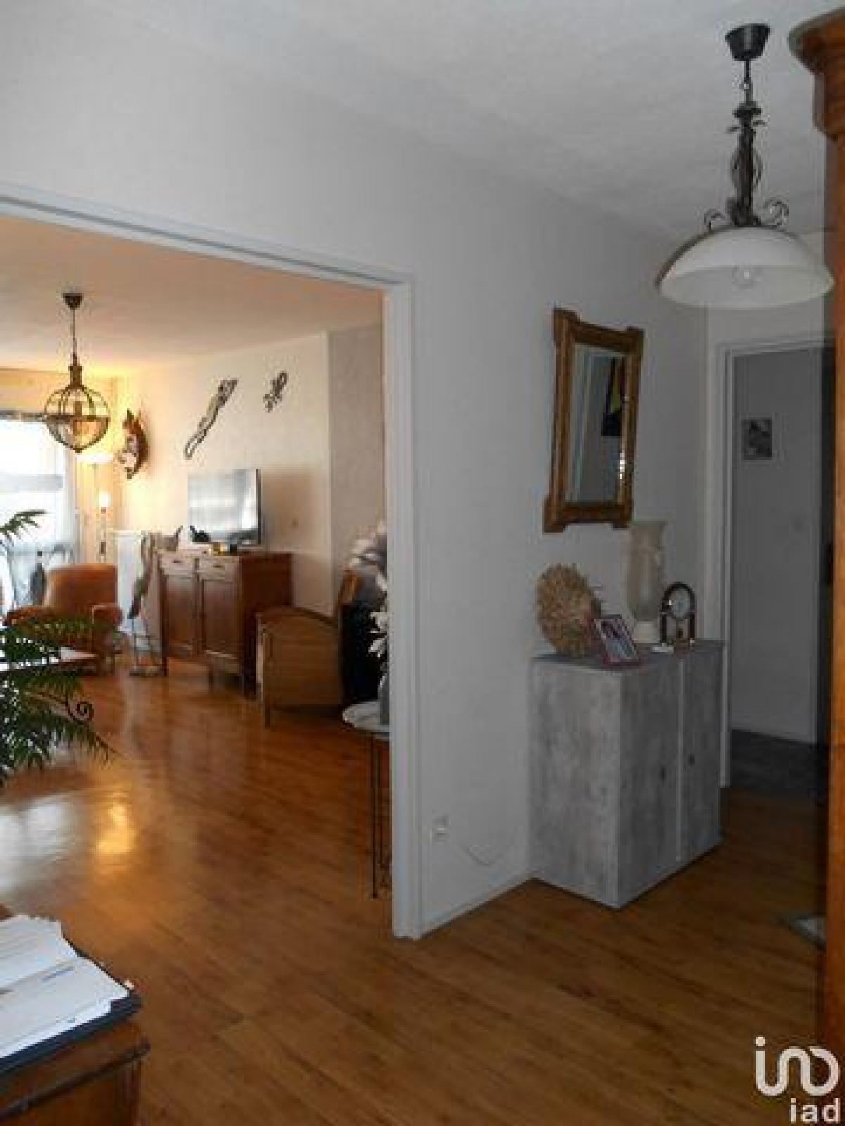Picture of Condo For Sale in Moulins, Auvergne, France