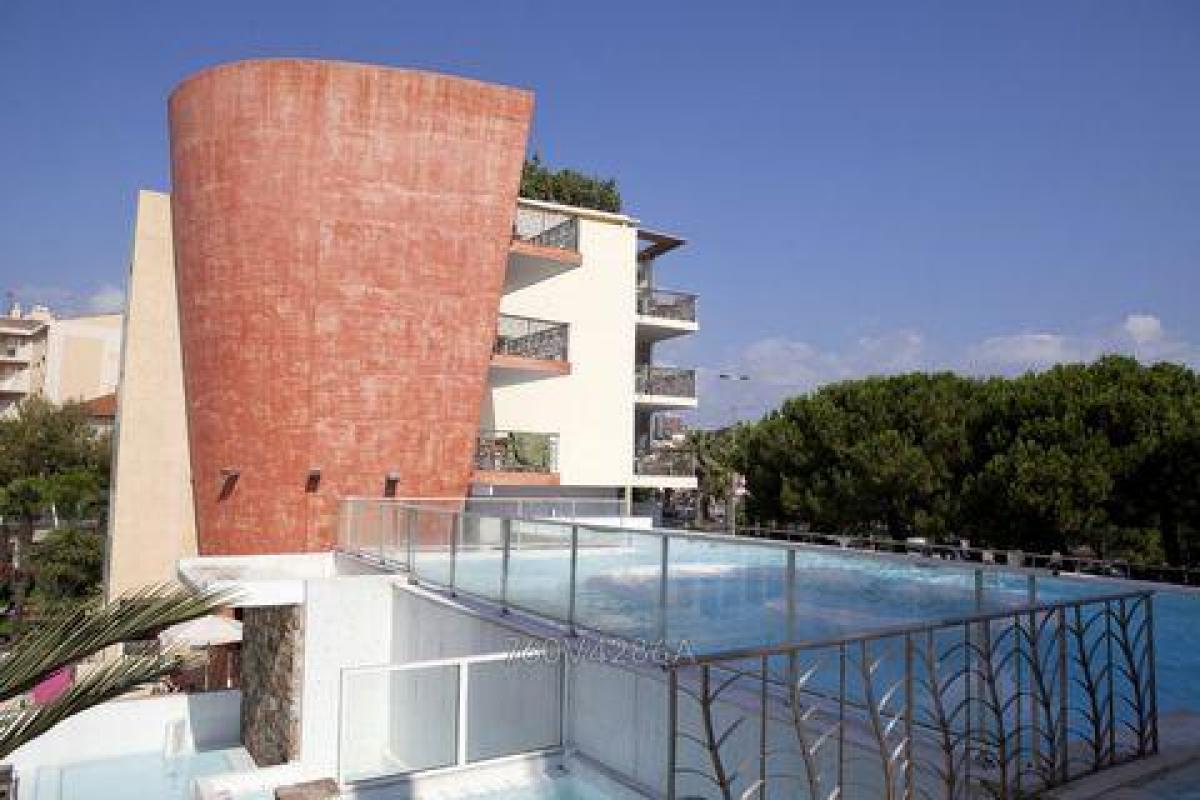Picture of Condo For Sale in Antibes, Cote d'Azur, France