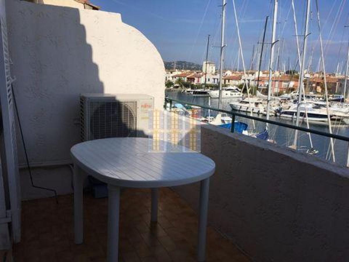 Picture of Apartment For Sale in Grimaud, Cote d'Azur, France