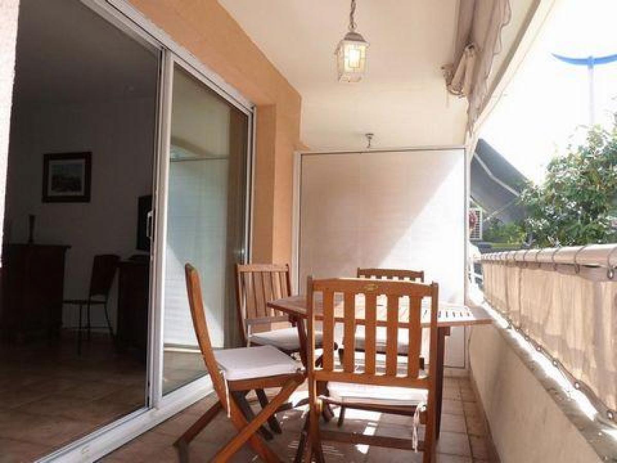 Picture of Condo For Sale in Cavalaire Sur Mer, Cote d'Azur, France