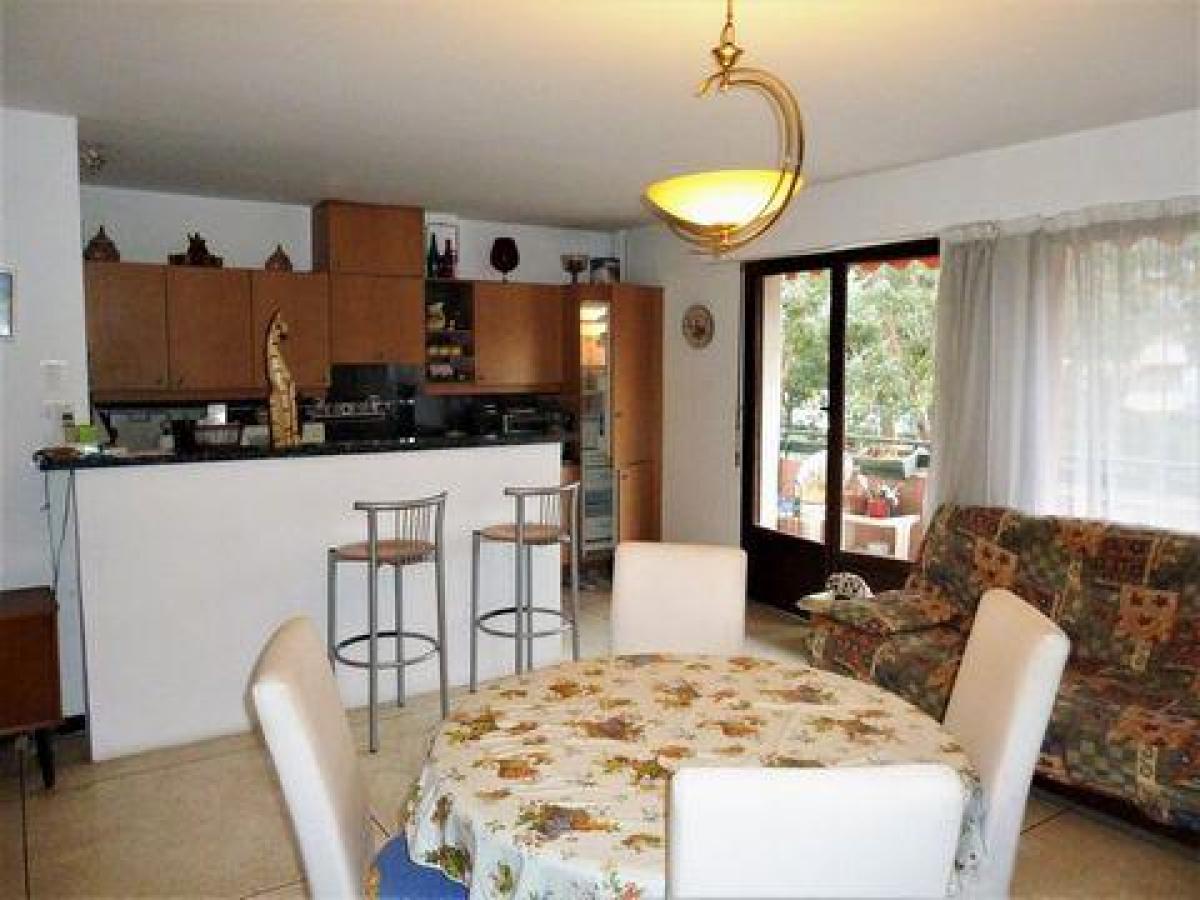 Picture of Condo For Sale in Cavalaire Sur Mer, Cote d'Azur, France