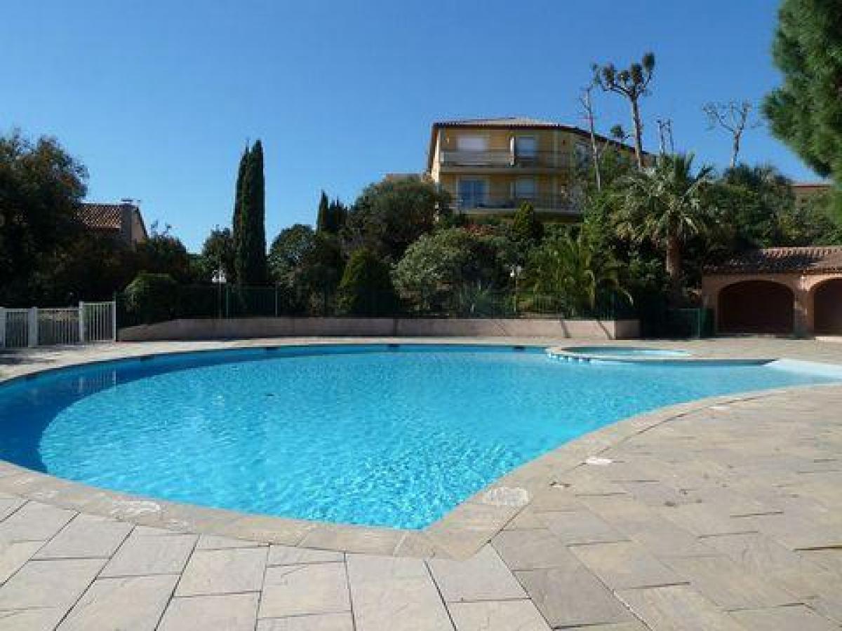 Picture of Condo For Sale in La Croix Valmer, Cote d'Azur, France