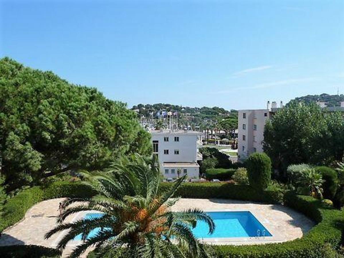 Picture of Condo For Sale in Cavalaire Sur Mer, Cote d'Azur, France