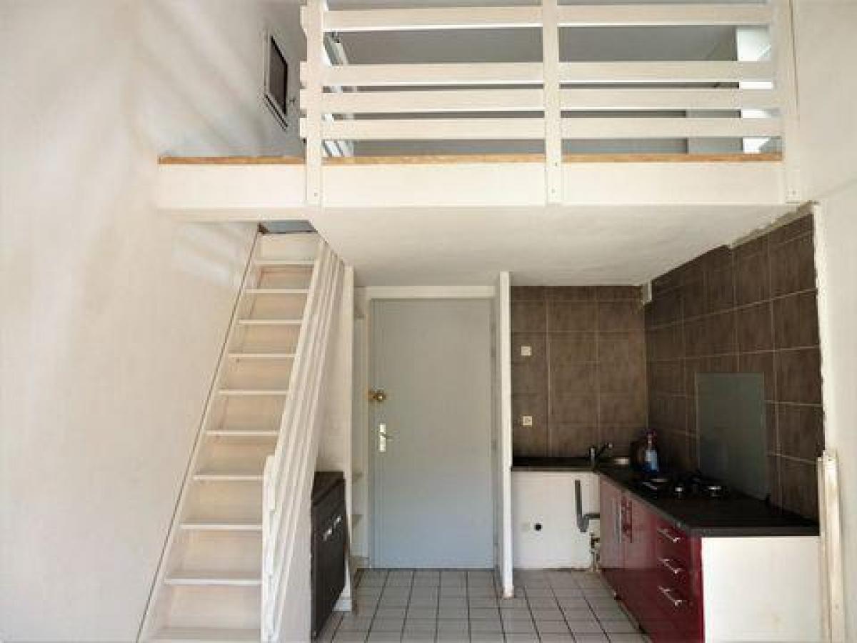 Picture of Condo For Sale in Cavalaire Sur Mer, Cote d'Azur, France