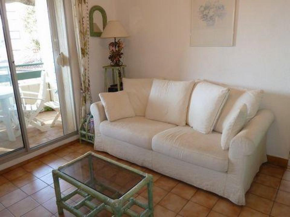 Picture of Apartment For Sale in Cavalaire Sur Mer, Cote d'Azur, France