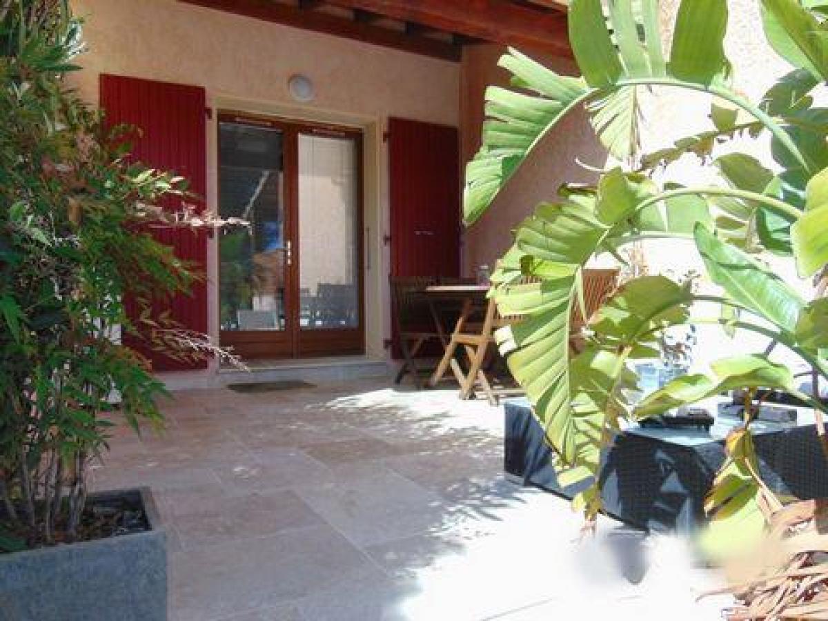 Picture of Condo For Sale in Cavalaire Sur Mer, Cote d'Azur, France