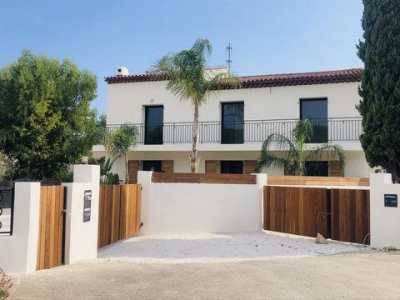 Condo For Sale in SANARY SUR MER, France