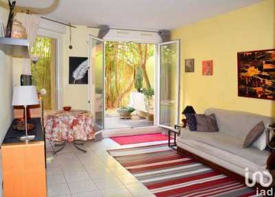 Condo For Sale in Hyeres, France