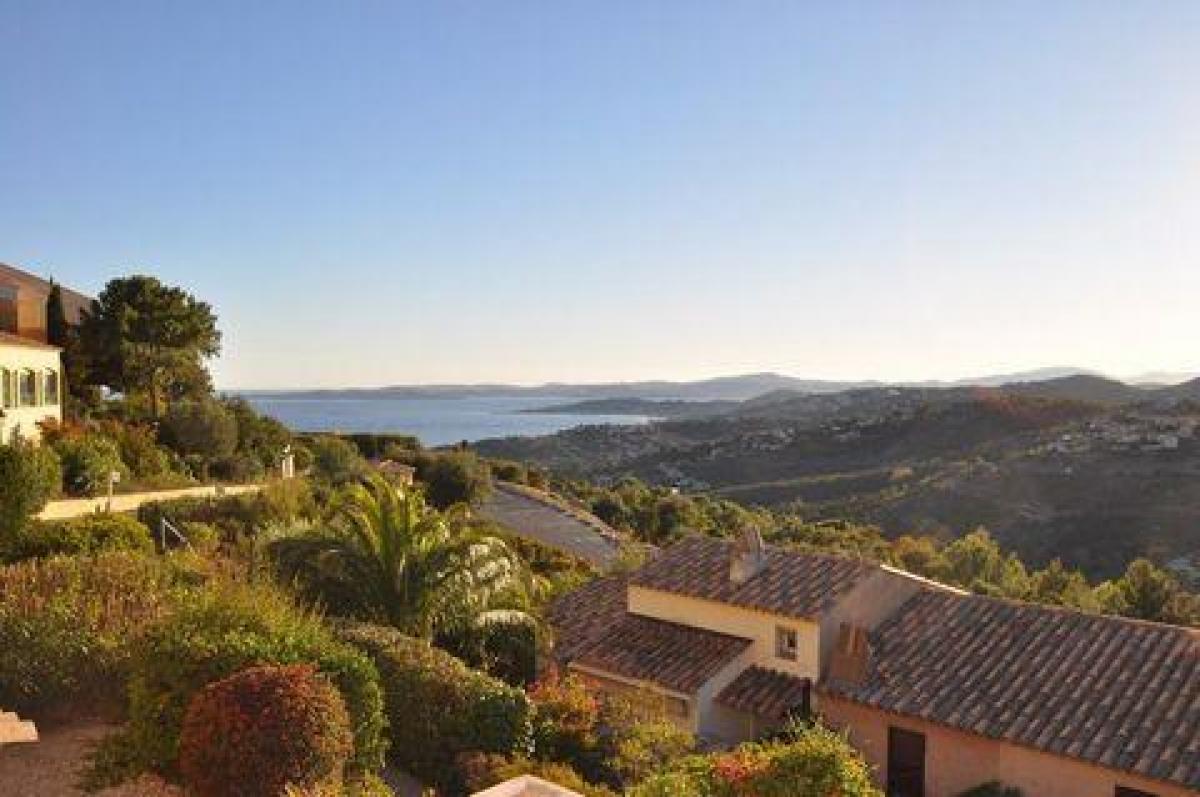 Picture of Condo For Sale in Les Issambres, Cote d'Azur, France