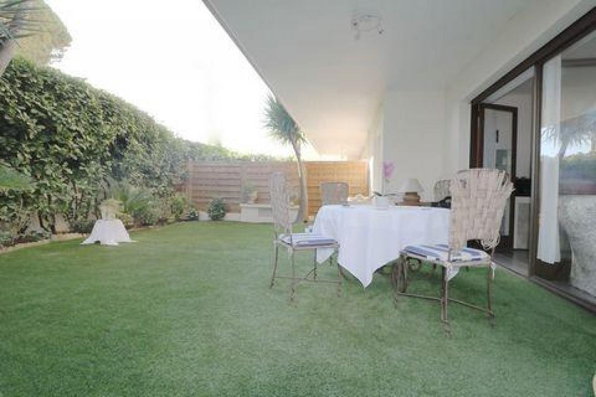 Picture of Condo For Sale in Le Cannet, Cote d'Azur, France