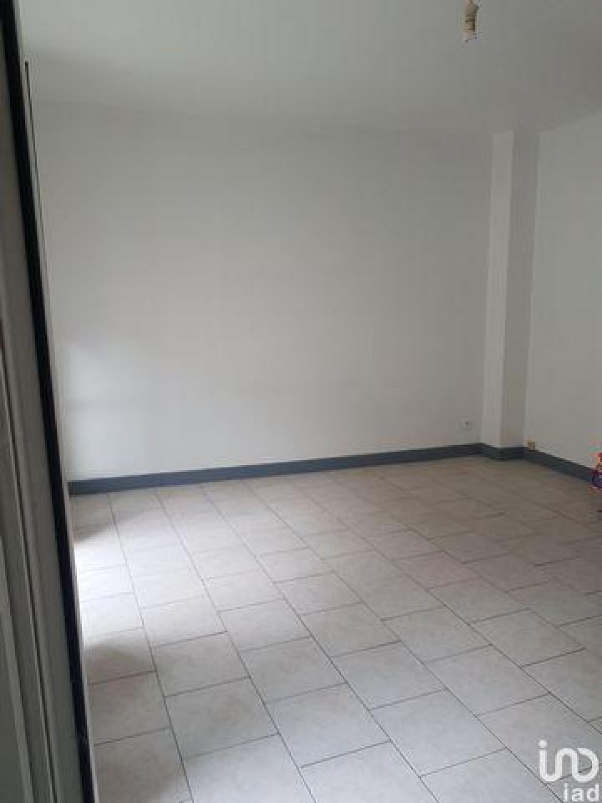Picture of Apartment For Sale in Auxerre, Bourgogne, France