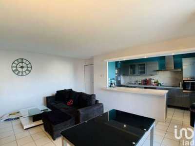 Condo For Sale in Sens, France