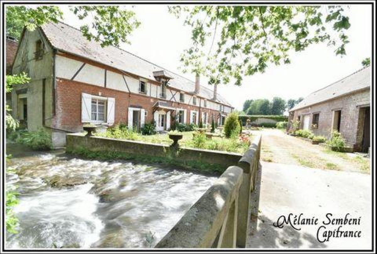 Picture of Office For Sale in Clermont, Picardie, France