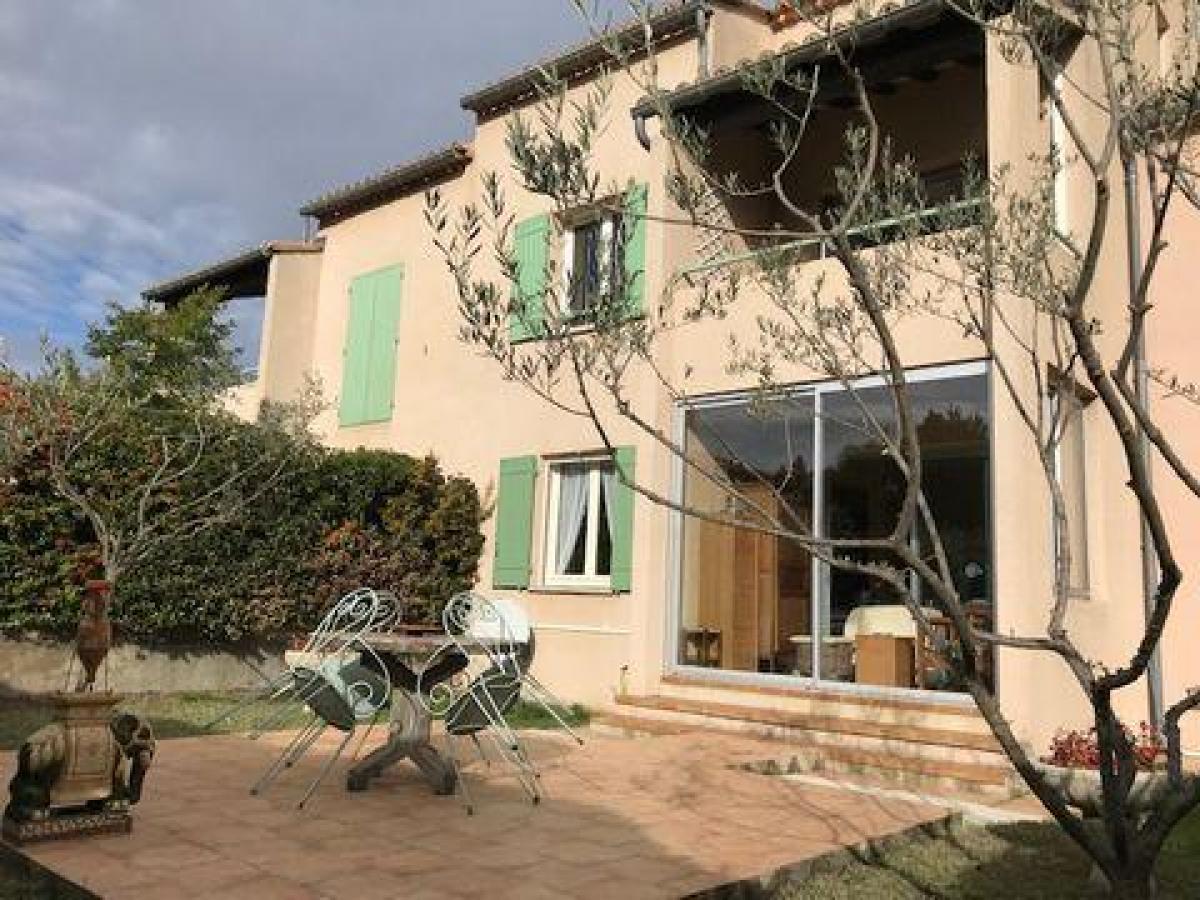 Picture of Apartment For Sale in Uzes, Languedoc Roussillon, France