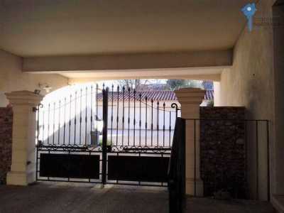 Condo For Sale in Avignon, France