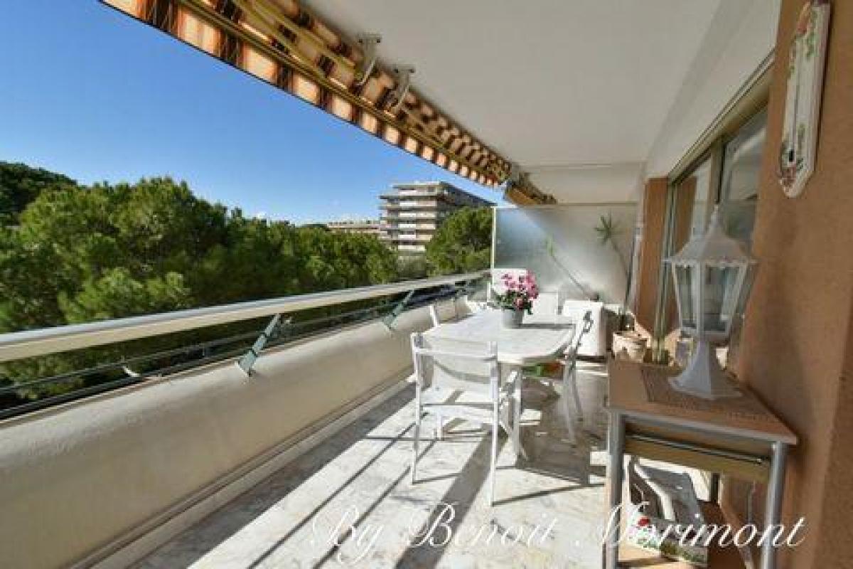 Picture of Condo For Sale in Le Cannet, Cote d'Azur, France