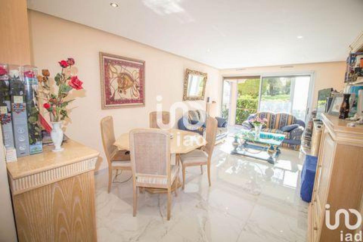 Picture of Condo For Sale in MANDELIEU LA NAPOULE, Cote d'Azur, France