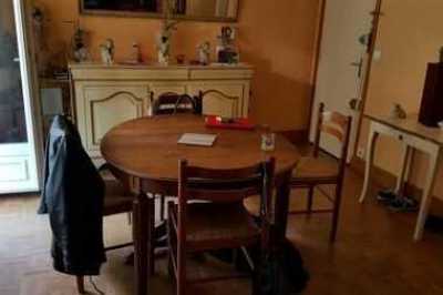 Condo For Sale in Sens, France