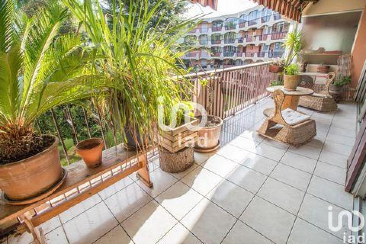 Picture of Condo For Sale in MANDELIEU LA NAPOULE, Cote d'Azur, France