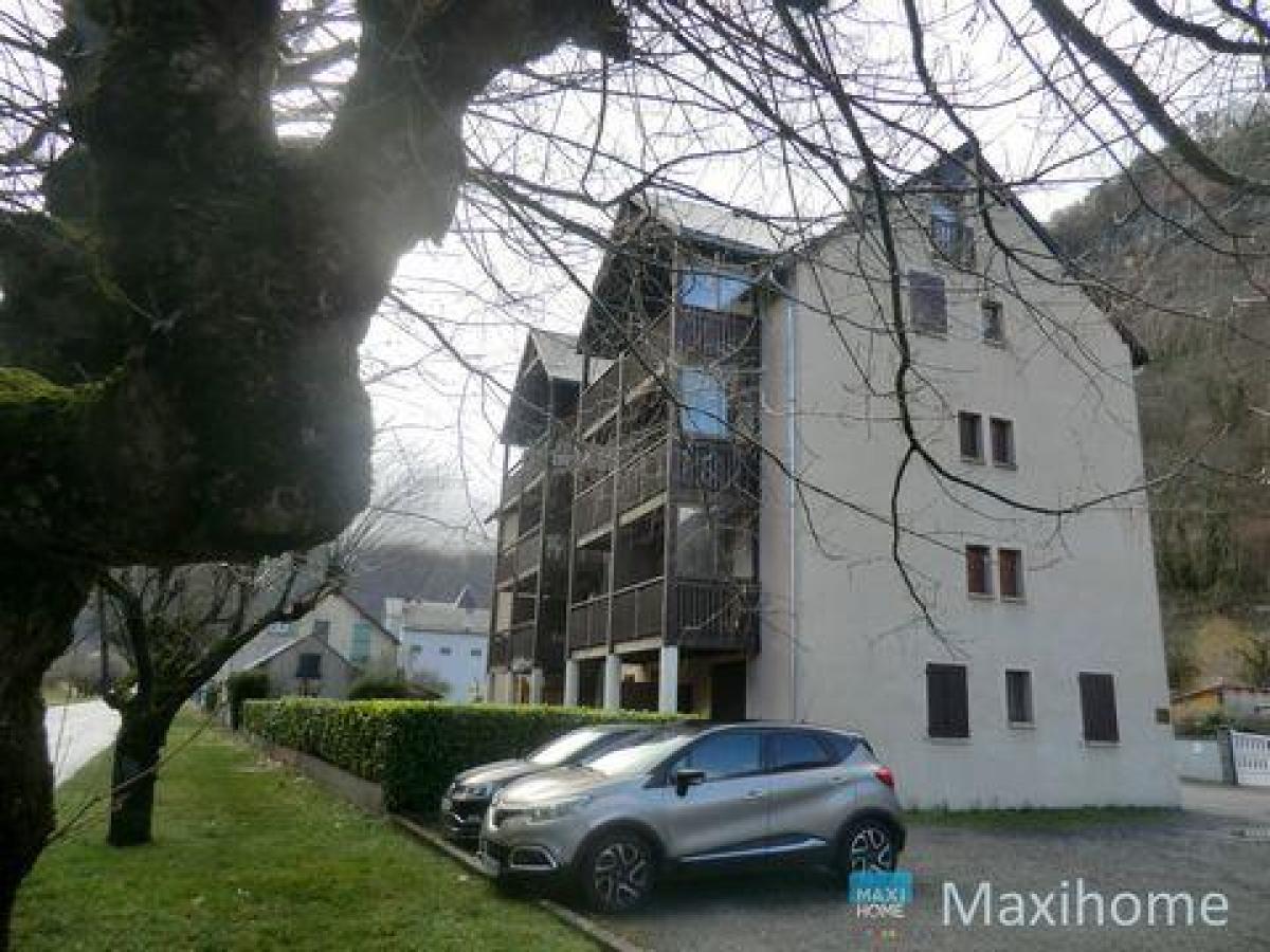 Picture of Apartment For Sale in Bagneres De Luchon, Midi Pyrenees, France