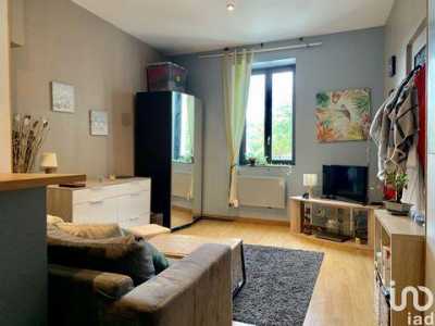 Apartment For Sale in Senlis, France