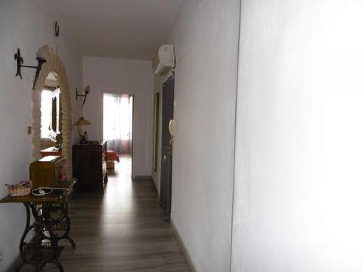 Picture of Office For Sale in Toulon, Provence-Alpes-Cote d'Azur, France