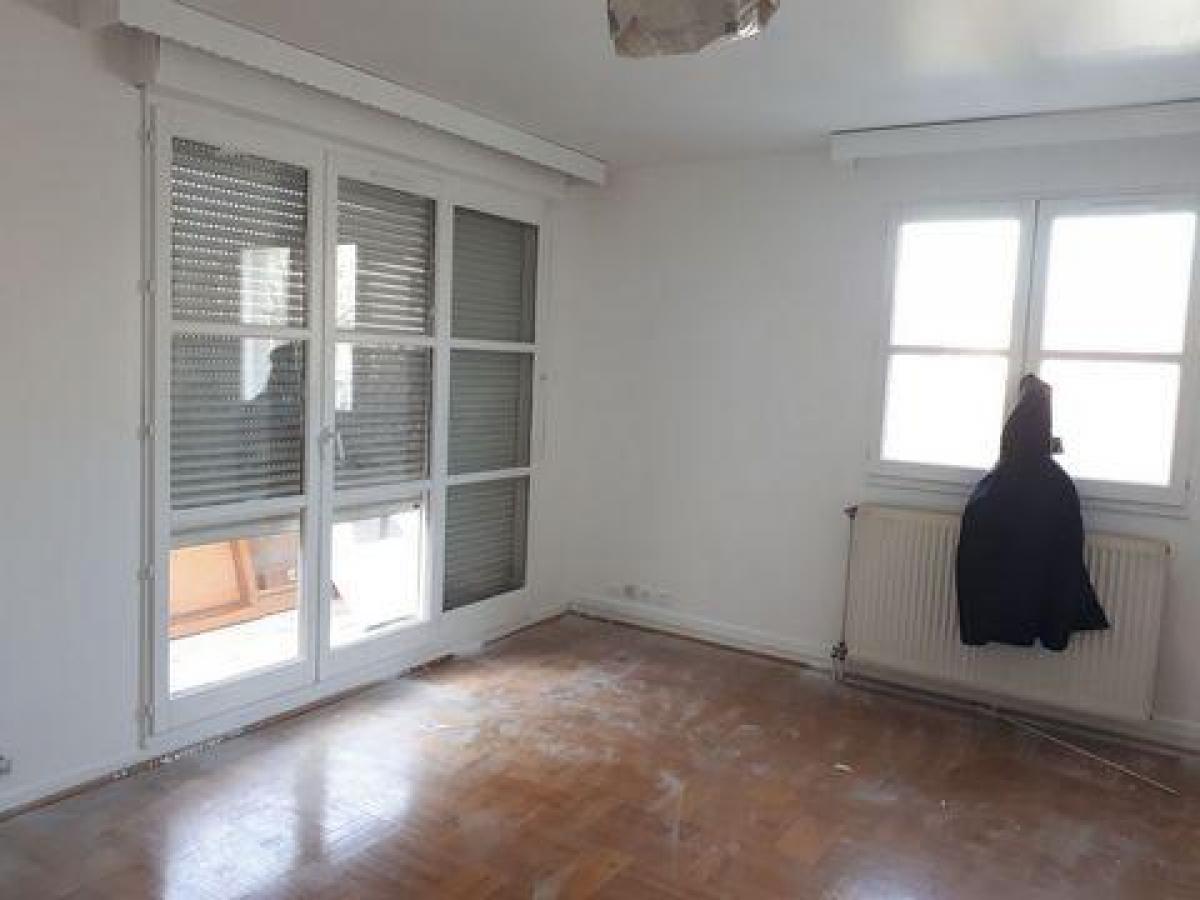 Picture of Condo For Sale in Courcouronnes, Bretagne, France