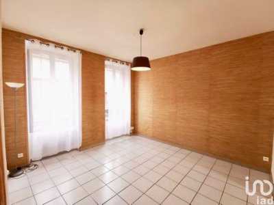 Condo For Sale in Sens, France