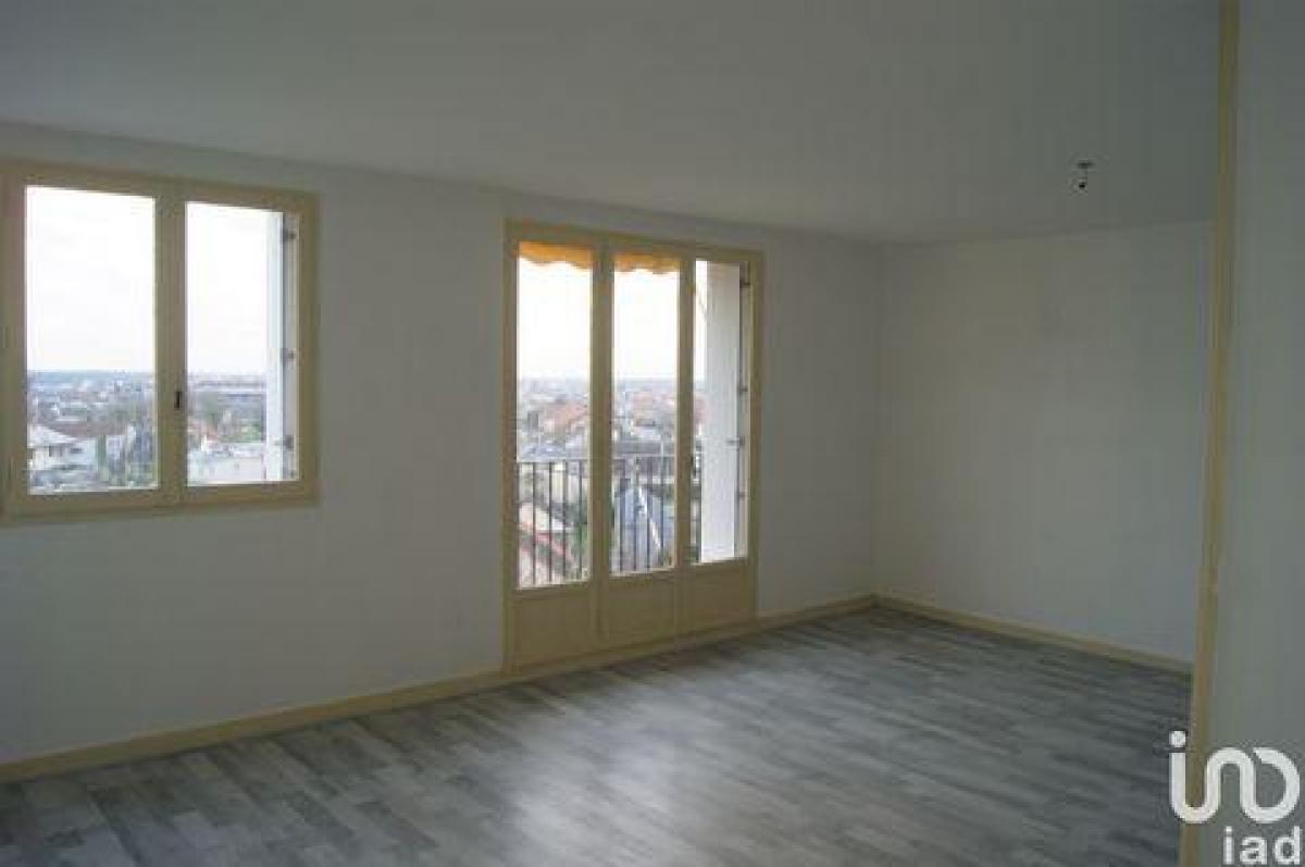 Picture of Condo For Sale in Dreux, Centre, France