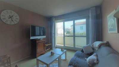 Condo For Sale in Le Bouscat, France