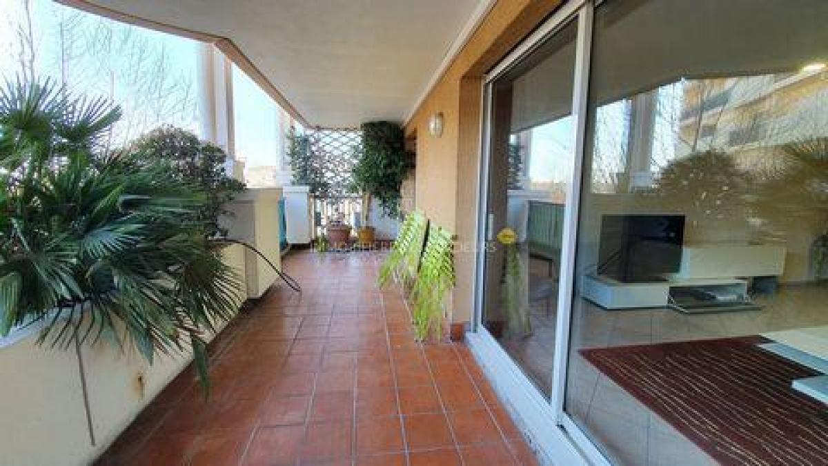 Picture of Condo For Sale in Aix En Provence, Cote d'Azur, France