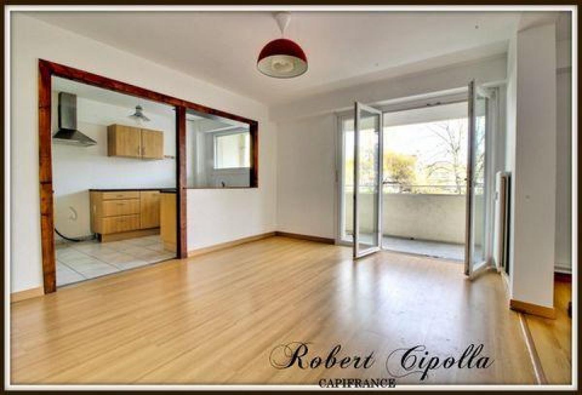 Picture of Condo For Sale in Metz, Lorraine, France