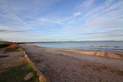 Apartment For Sale in Hyeres, France