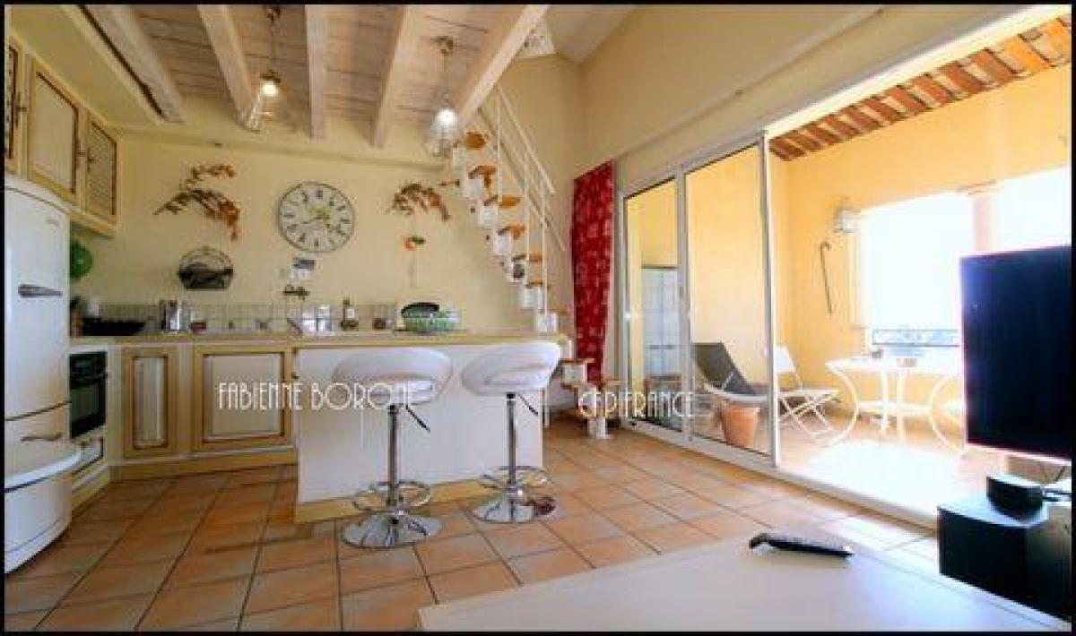 Picture of Condo For Sale in Mallemort, Provence-Alpes-Cote d'Azur, France