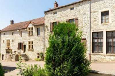Farm For Sale in Beaune, France
