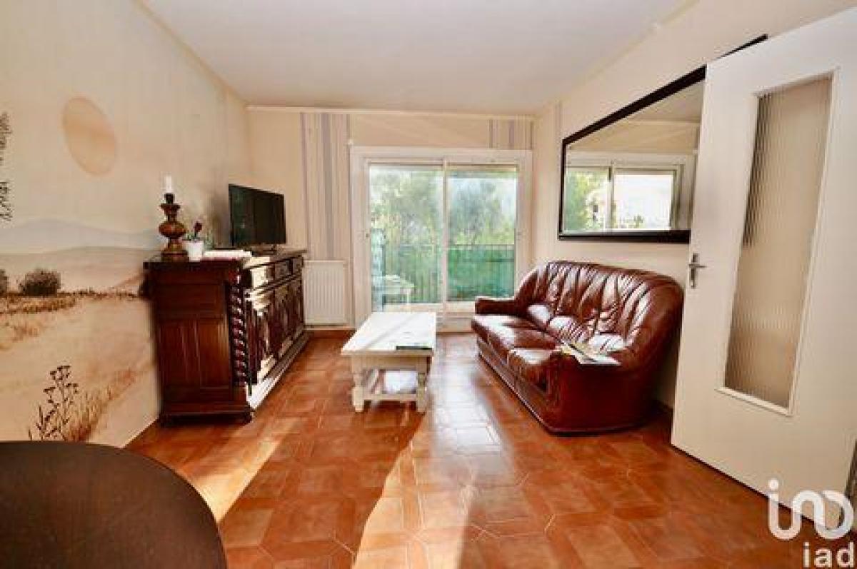 Picture of Condo For Sale in Toulon, Provence-Alpes-Cote d'Azur, France