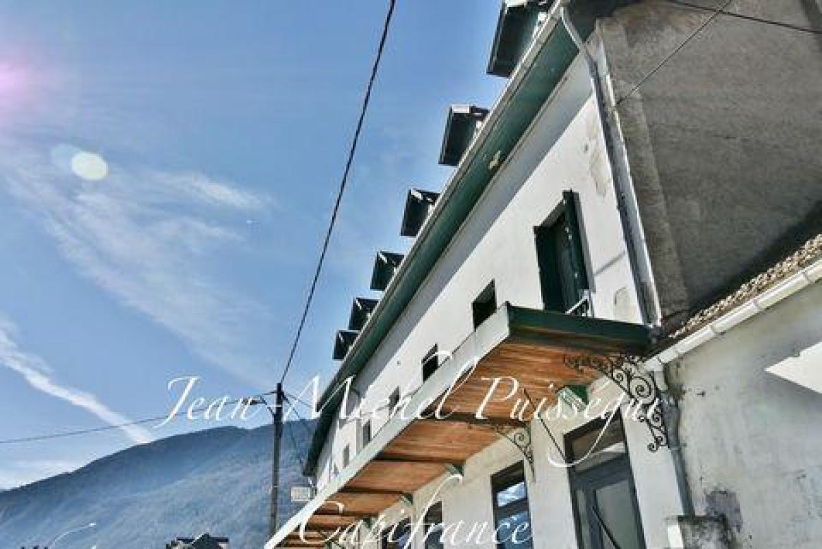 Picture of Condo For Sale in Bagneres De Luchon, Midi Pyrenees, France