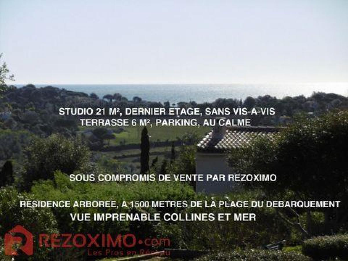 Picture of Apartment For Sale in La Croix Valmer, Cote d'Azur, France